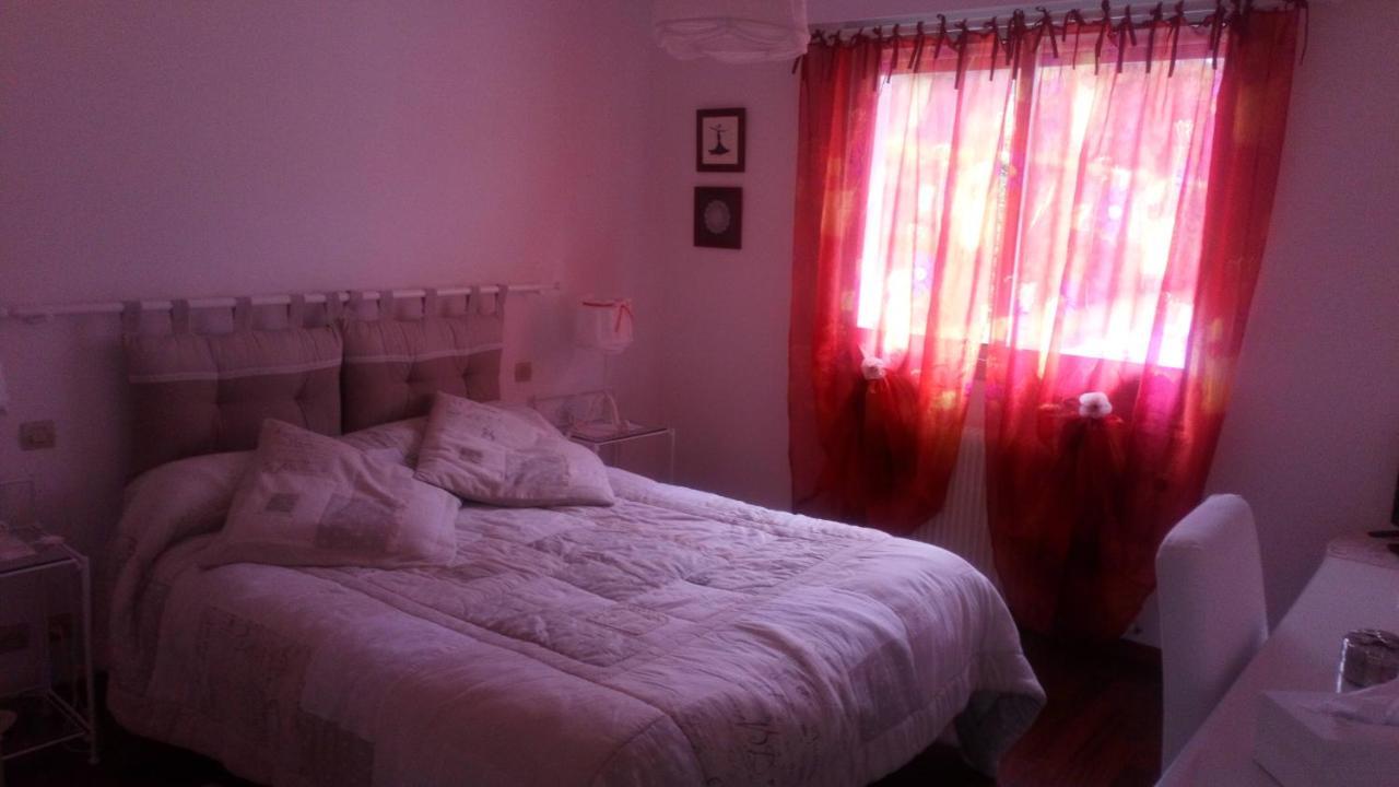 Villa De Guenifey Josse Bagian luar foto