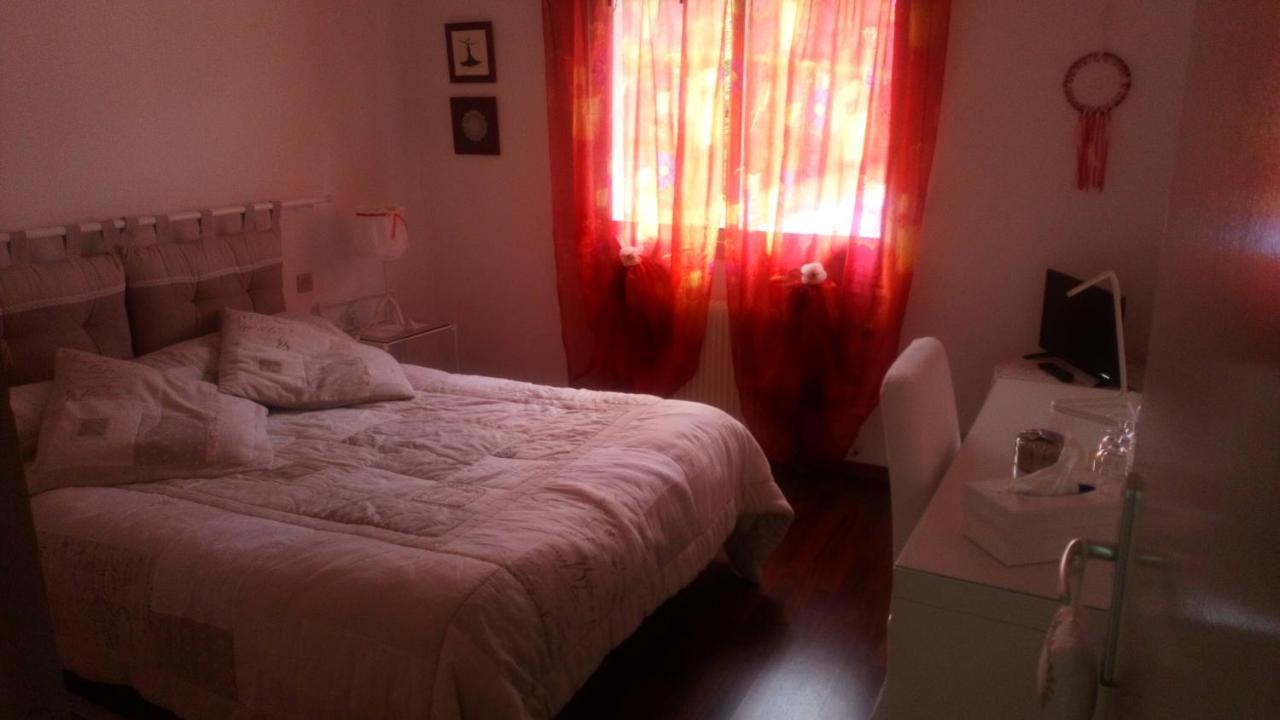 Villa De Guenifey Josse Bagian luar foto